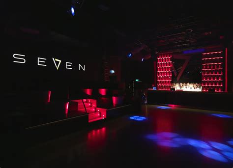 seven club